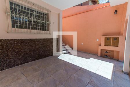 Casa para alugar com 80m², 2 quartos e 1 vaga Casa para alugar com 80m², 2 quartos e 1 vagaGaragem