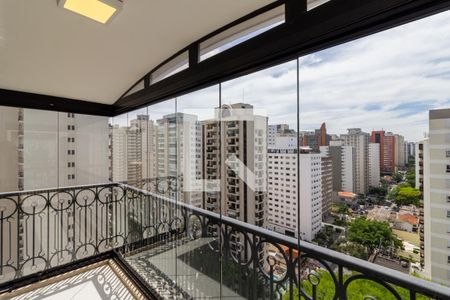 Varanda de apartamento para alugar com 3 quartos, 240m² em Moema, São Paulo