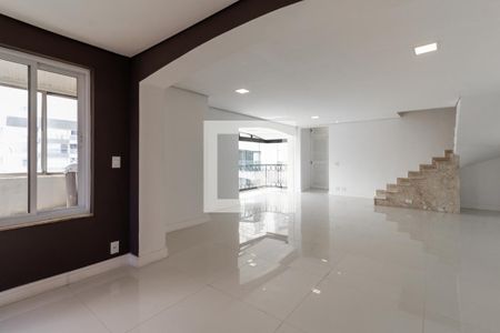 Sala de apartamento para alugar com 3 quartos, 240m² em Moema, São Paulo