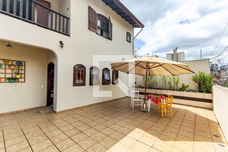 Casa à venda com 253m², 4 quartos e 3 vagas Casa à venda com 253m², 4 quartos e 3 vagasTerraço da Sala