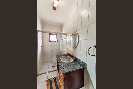 Casa à venda com 253m², 4 quartos e 3 vagas Casa à venda com 253m², 4 quartos e 3 vagasBanheiro