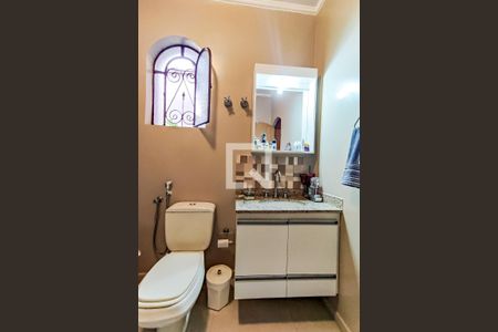 Casa à venda com 253m², 4 quartos e 3 vagas Casa à venda com 253m², 4 quartos e 3 vagasBanheiro Suíte 1