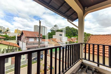 Casa à venda com 253m², 4 quartos e 3 vagas Casa à venda com 253m², 4 quartos e 3 vagasVaranda Quarto 2