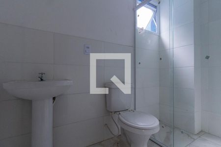 Banheiro de apartamento para alugar com 1 quarto, 36m² em Vila Ré, São Paulo