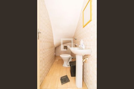 Casa à venda com 180m², 3 quartos e 2 vagasLavabo