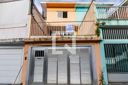 Casa à venda com 180m², 3 quartos e 2 vagasFachada