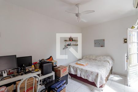 Casa à venda com 235m², 3 quartos e 2 vagasEdícula 