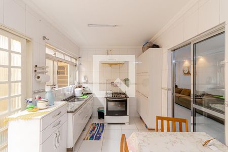 Casa à venda com 235m², 3 quartos e 2 vagasCozinha