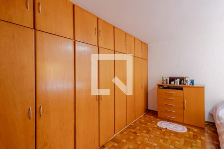 Casa à venda com 235m², 3 quartos e 2 vagasQuarto 2