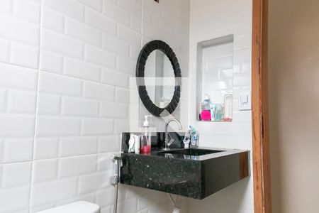 Casa à venda com 215m², 5 quartos e 1 vagaBanheiro da Suíte 1 - 2ª Pavimento