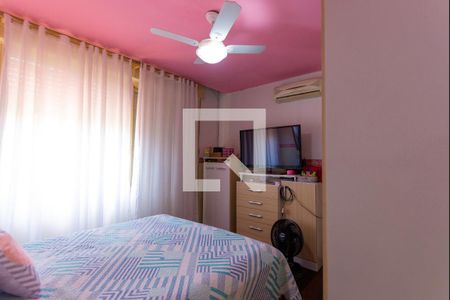 Suíte 1 de casa à venda com 4 quartos, 280m² em Medianeira, Porto Alegre