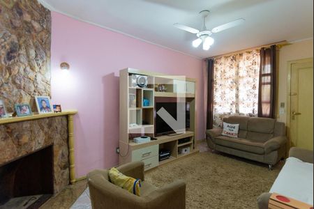 Sala 1 de casa à venda com 4 quartos, 280m² em Medianeira, Porto Alegre