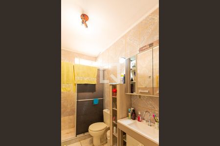 Casa à venda com 280m², 4 quartos e 8 vagasBanheiro da Suíte 1