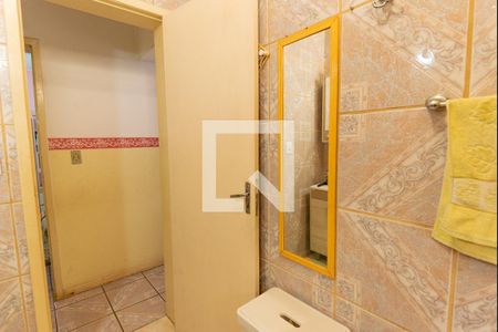 Casa à venda com 280m², 4 quartos e 8 vagasBanheiro da Suíte 1