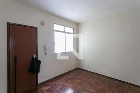 Sala de apartamento para alugar com 2 quartos, 58m² em Sagrada Família, Belo Horizonte