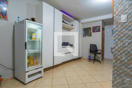 Casa à venda com 278m², 4 quartos e 5 vagasLavanderia