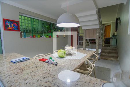 Casa à venda com 278m², 4 quartos e 5 vagasCozinha