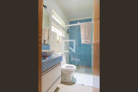 Casa à venda com 278m², 4 quartos e 5 vagasBanheiro do Quarto 1