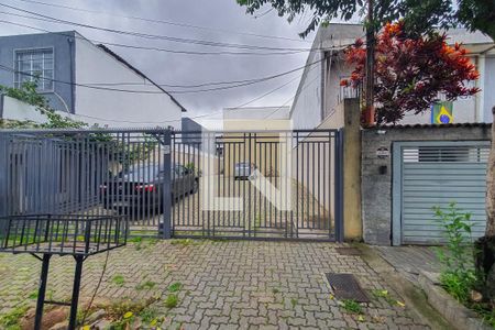 Fachada de casa de condomínio para alugar com 2 quartos, 70m² em Vila Monumento, São Paulo