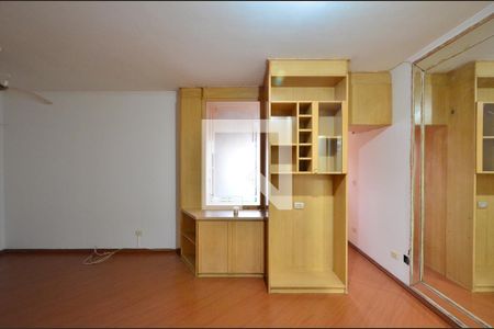 Sala/Cozinha de apartamento para alugar com 1 quarto, 40m² em Mirandópolis, São Paulo