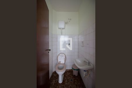 Casa para alugar com 150m², 2 quartos e 2 vagas Casa para alugar com 150m², 2 quartos e 2 vagasBanheiro de Serviço