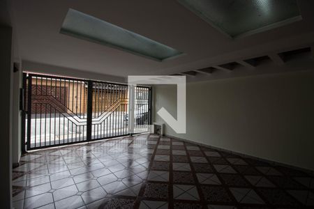 Casa para alugar com 150m², 2 quartos e 2 vagas Casa para alugar com 150m², 2 quartos e 2 vagasGaragem