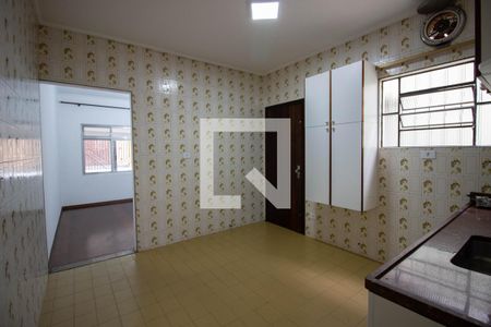 Casa para alugar com 150m², 2 quartos e 2 vagas Casa para alugar com 150m², 2 quartos e 2 vagasCozinha