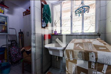 Apartamento à venda com 75m², 2 quartos e 1 vagaÁrea de Serviço