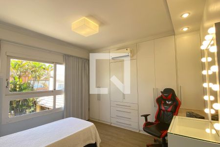 Casa de condomínio à venda com 450m², 4 quartos e 4 vagasSuíte 3