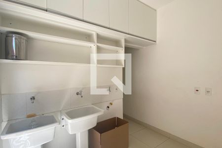 Casa de condomínio à venda com 450m², 4 quartos e 4 vagasÁrea de Serviço