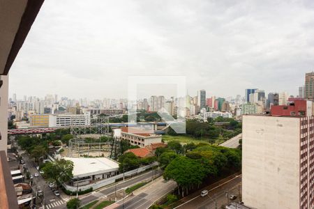 Apartamento à venda com 32m², 1 quarto e sem vagaVista