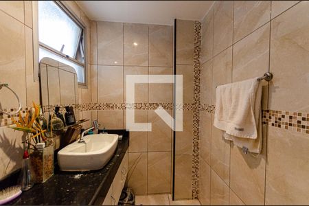 Banheiro da Suíte 1 de apartamento à venda com 3 quartos, 180m² em Santa Rosa, Niterói