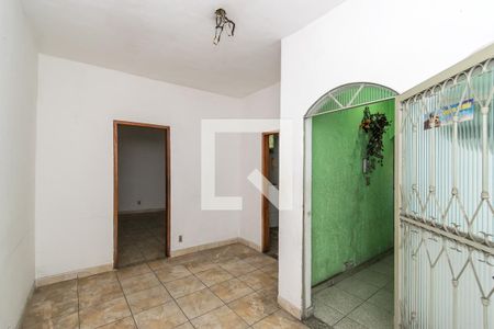 Sala de apartamento para alugar com 1 quarto, 50m² em Olaria, Rio de Janeiro