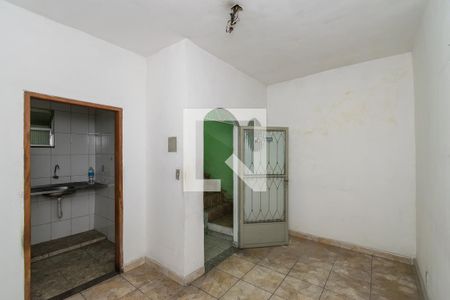 Sala de apartamento para alugar com 1 quarto, 50m² em Olaria, Rio de Janeiro