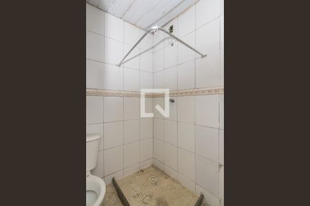 Banheiro de apartamento para alugar com 1 quarto, 50m² em Olaria, Rio de Janeiro