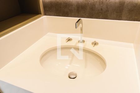 Studio para alugar com 32m², 1 quarto e 1 vaga Studio para alugar com 32m², 1 quarto e 1 vagaBanheiro Pia