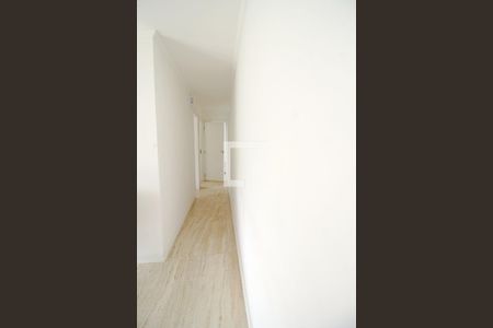 Corredor de apartamento à venda com 3 quartos, 80m² em Vila Andrade, São Paulo