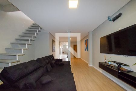 Sala de casa para alugar com 4 quartos, 300m² em Rio Tavares Central, Florianópolis