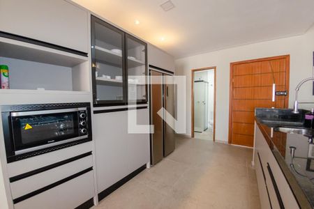 Casa para alugar com 300m², 4 quartos e 2 vagasCozinha