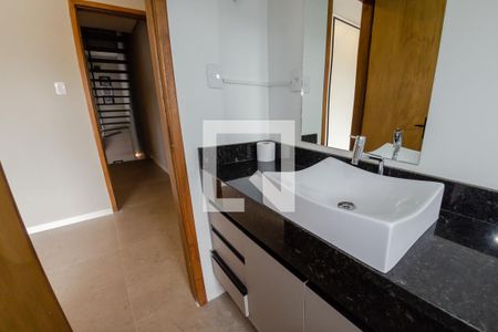 Casa para alugar com 300m², 4 quartos e 2 vagasBanheiro da suíte