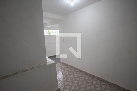 Sala de apartamento para alugar com 1 quarto, 43m² em Braz de Pina, Rio de Janeiro