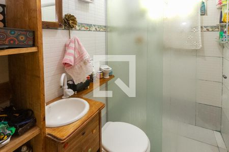 Casa à venda com 140m², 2 quartos e 1 vagaBanheiro Social