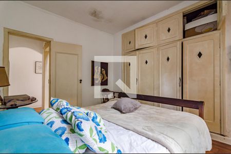 Casa à venda com 320m², 4 quartos e 5 vagas Casa à venda com 320m², 4 quartos e 5 vagasSuíte 1