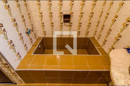 Casa à venda com 320m², 4 quartos e 5 vagas Casa à venda com 320m², 4 quartos e 5 vagasBanheiro da suíte 1