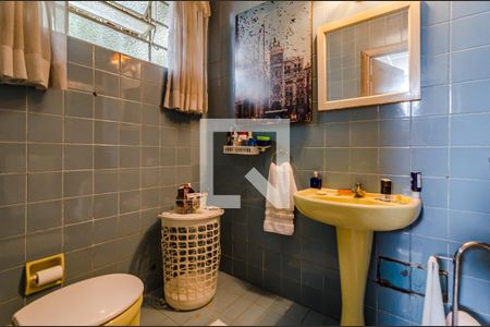 Casa à venda com 320m², 4 quartos e 5 vagas Casa à venda com 320m², 4 quartos e 5 vagasBanheiro da suíte 2