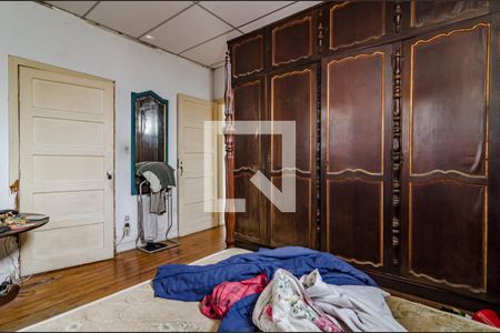 Casa à venda com 320m², 4 quartos e 5 vagas Casa à venda com 320m², 4 quartos e 5 vagasSuíte 2