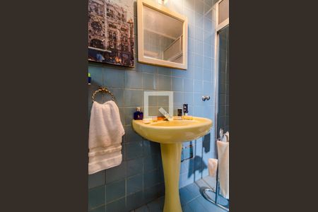 Casa à venda com 320m², 4 quartos e 5 vagas Casa à venda com 320m², 4 quartos e 5 vagasBanheiro da suíte 2