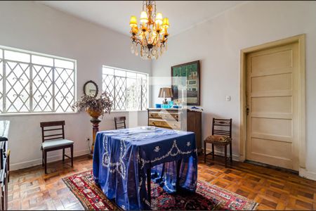 Sala de casa à venda com 4 quartos, 320m² em Vila Madalena, São Paulo