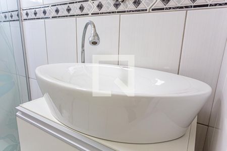 Apartamento à venda com 60m², 2 quartos e 1 vaga Apartamento à venda com 60m², 2 quartos e 1 vagaDetalhe do Banheiro