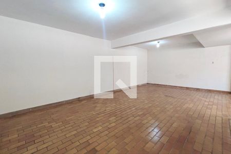 Casa para alugar com 355m², 4 quartos e 6 vagasSalão 